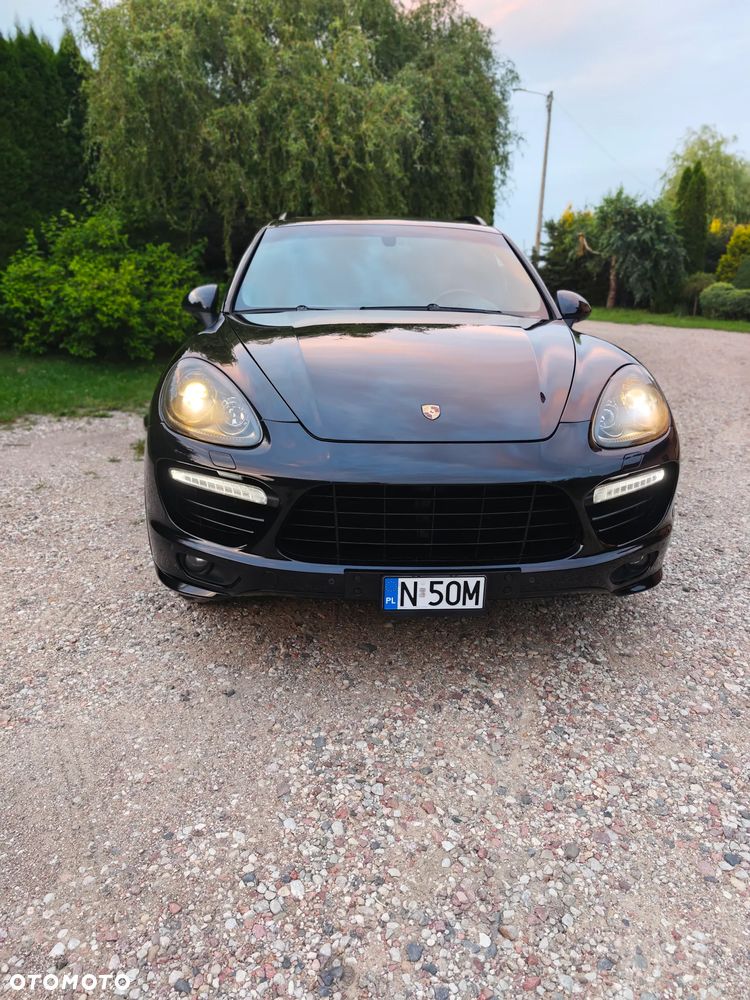 Porsche Cayenne - 15