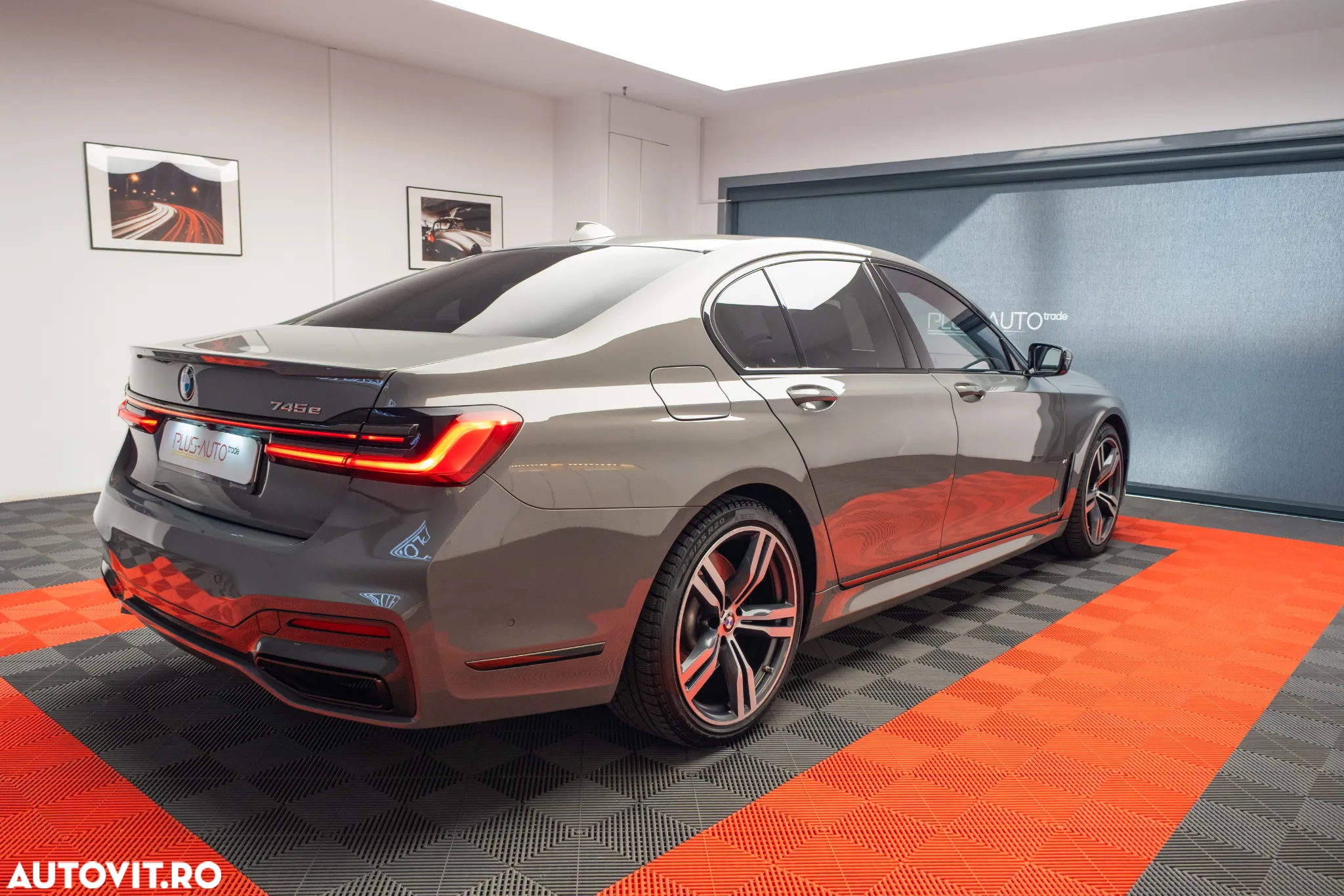 BMW Seria 7 745e - 3