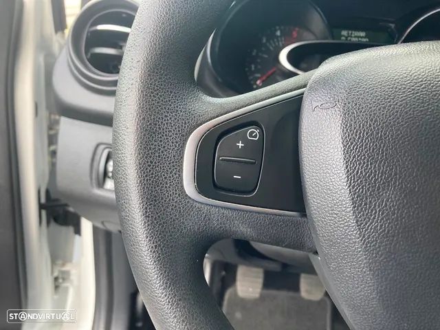 Renault Clio 1.5 dCi Dynamique S - 13