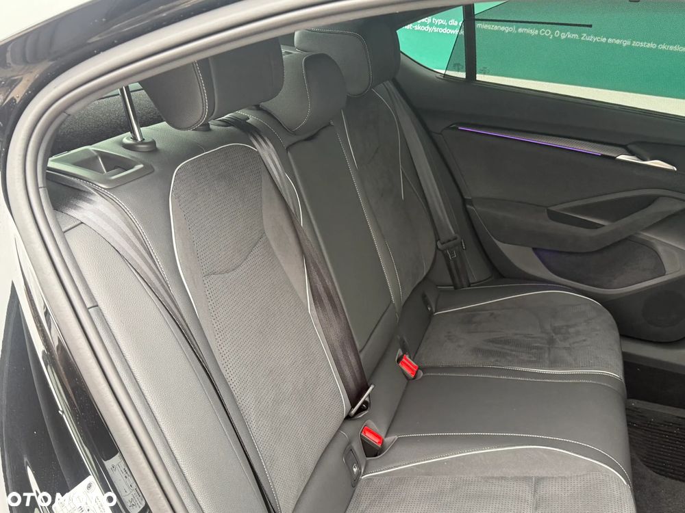 Skoda Superb 2.0 TSI Sportline DSG - 32