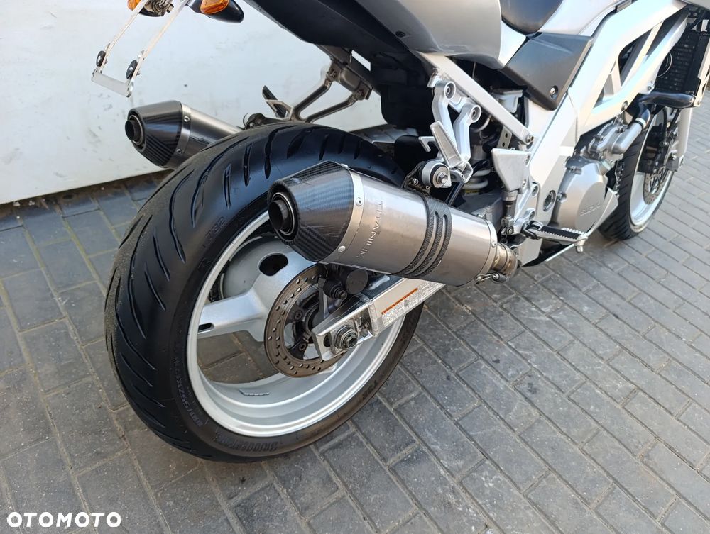 Suzuki SV - 21