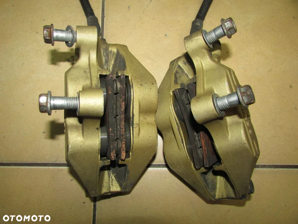 Aprilia RST 1000 Futura zaciski hamulcowe przód Brembo Ducati 65 mm - 2