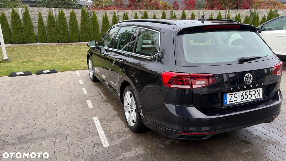 Volkswagen Passat - 8