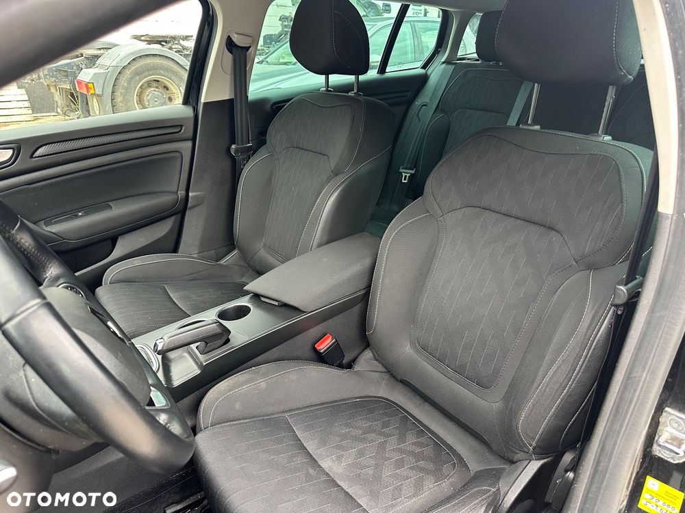 Renault Megane TCe 140 GPF LIMITED - 24