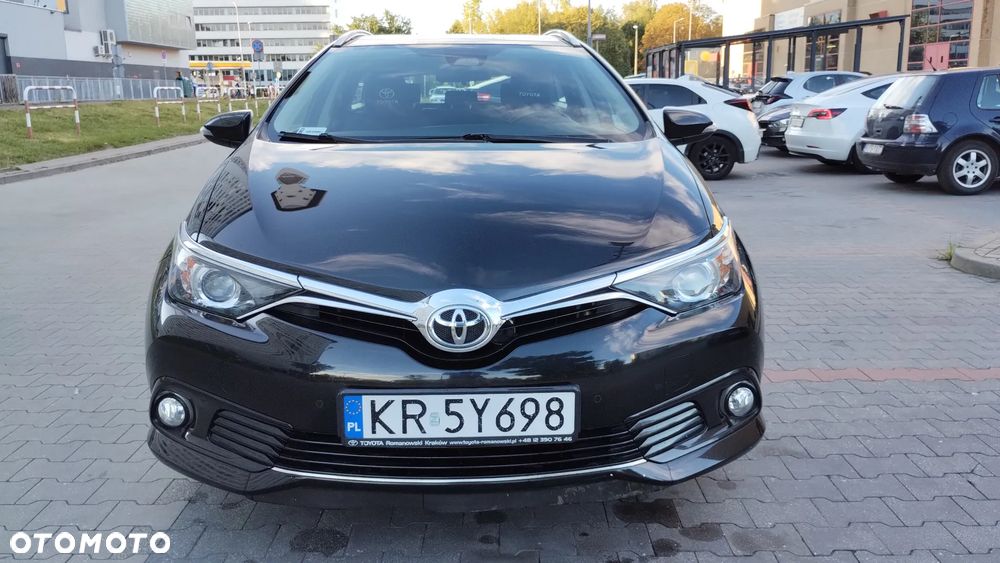 Toyota Auris 1.6 Premium - 5