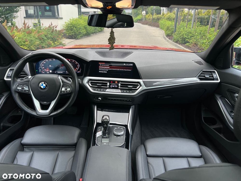 BMW Seria 3 330i xDrive M Sport - 8