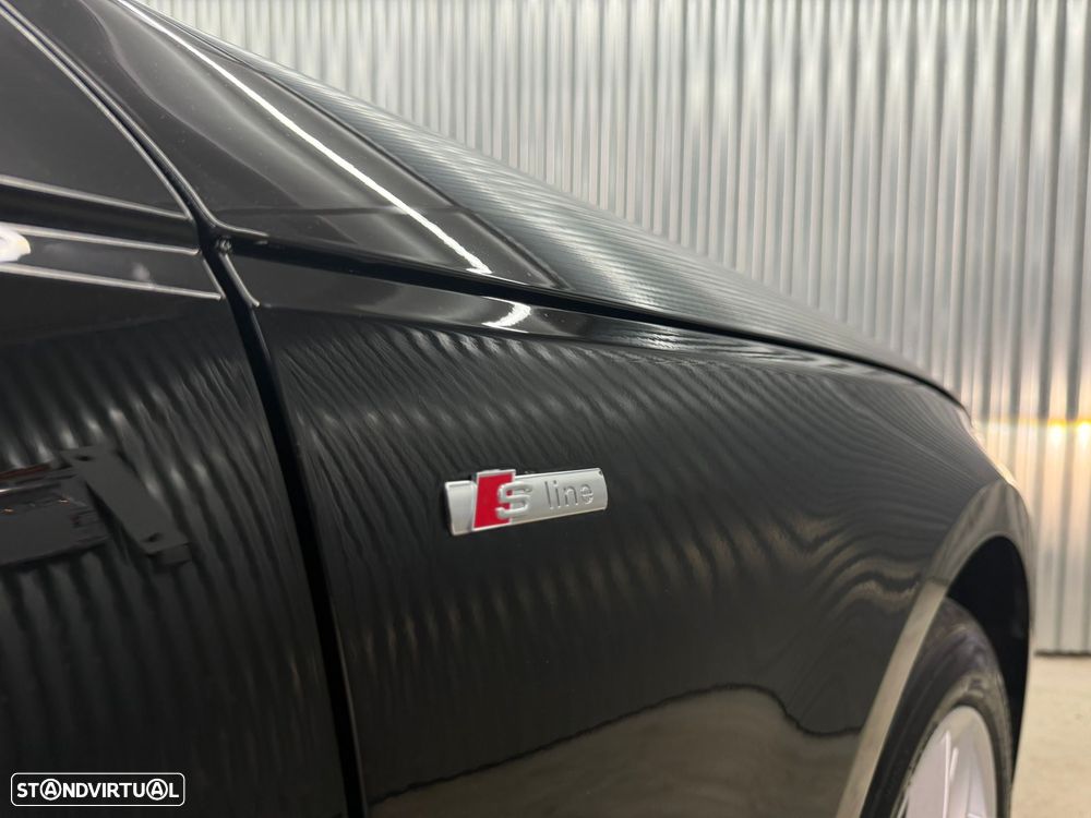 Audi A4 Avant 2.0 TDI S-line S tronic - 36