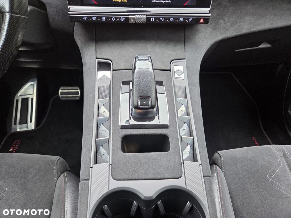DS Automobiles DS 7 Crossback - 33
