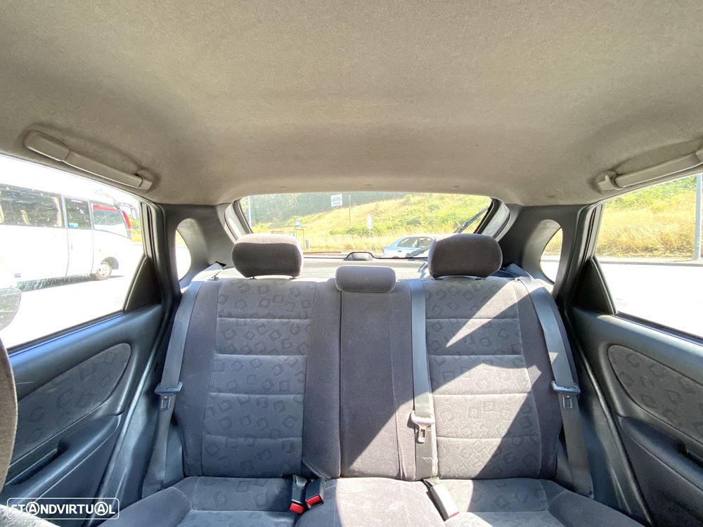 Toyota Corolla L/B 1.4 Sol AC - 6