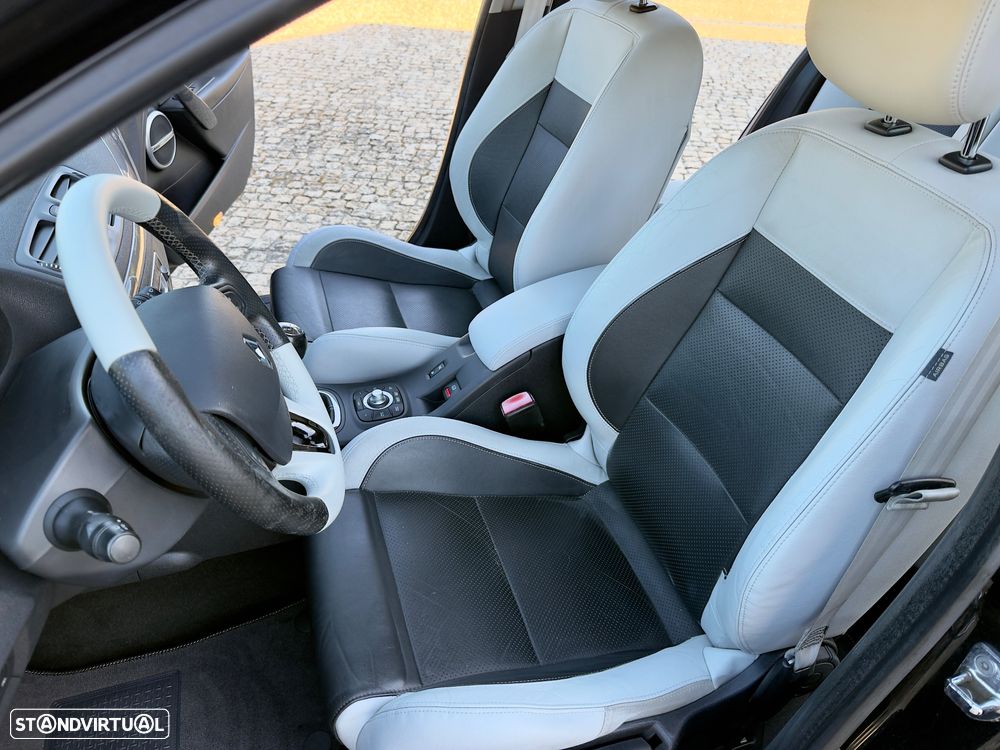 Renault Mégane Sport Tourer 1.5 dCi GT Line SS - 19