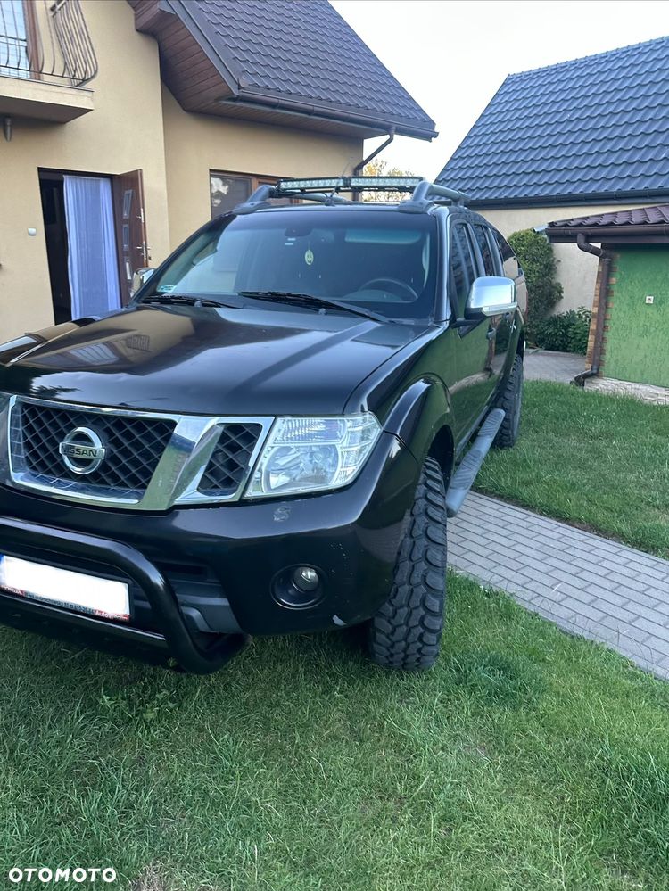 Nissan Navara 2.5 D LE Long - 11