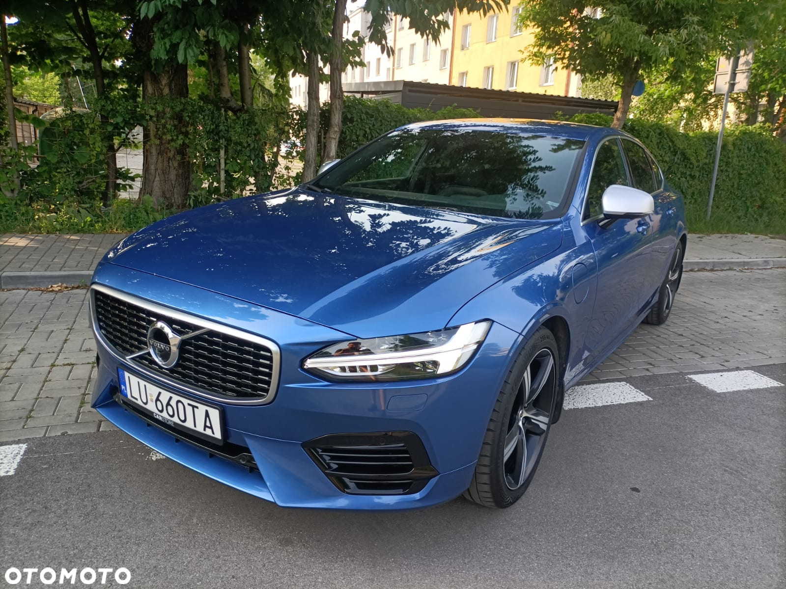 Volvo S90 T8 AWD Plug-In Hybrid R-Design - 10
