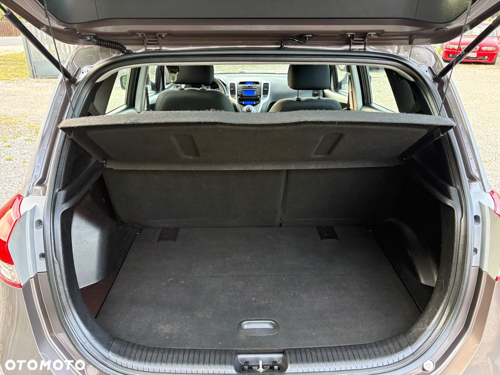 Hyundai ix20 1.4 Classic - 27