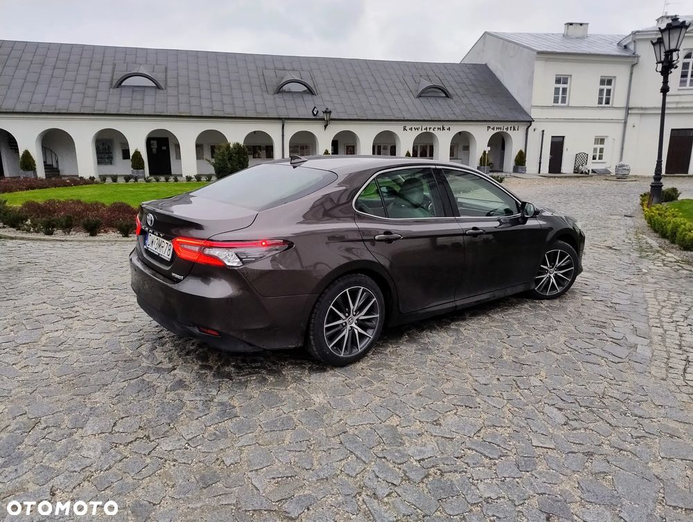 Toyota Camry Executive - 3