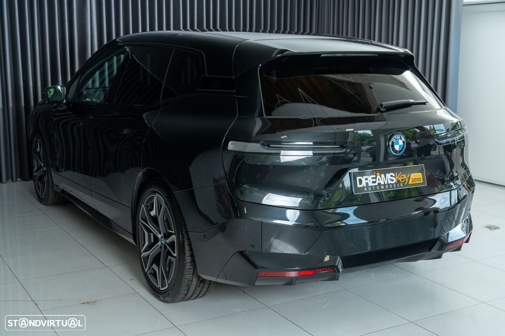 BMW iX xDrive 50 Pack Desportivo - 22