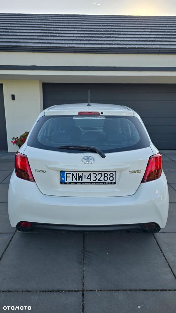 Toyota Yaris 1.0 Active EU6 - 8