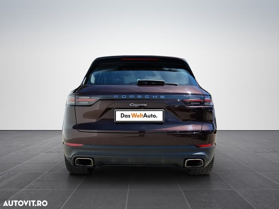 Porsche Cayenne - 9