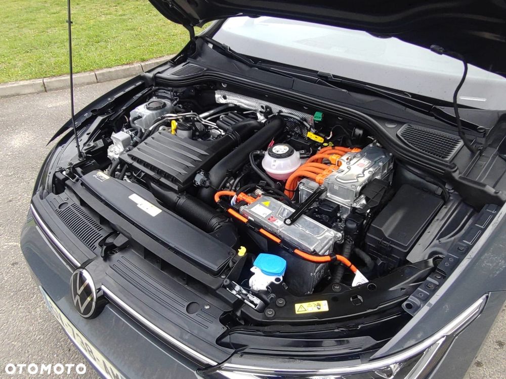 Volkswagen Golf VIII 1.4 TSI Plug-In Hybrid Style DSG - 37