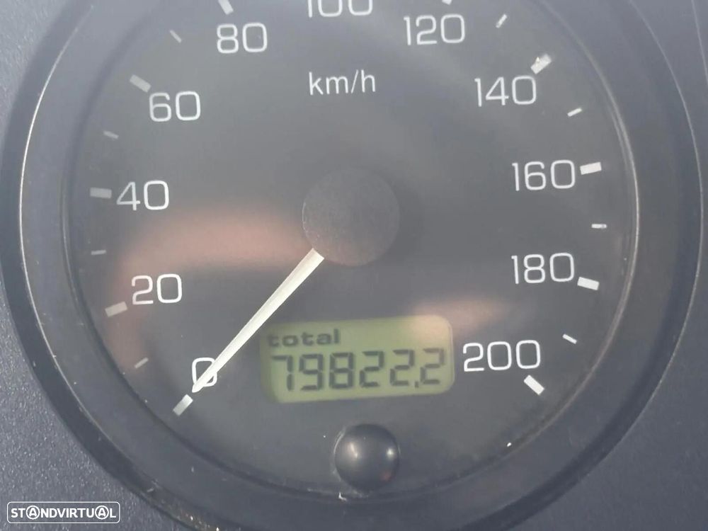 Land Rover Defender 90 2.5 Td5 S - 9