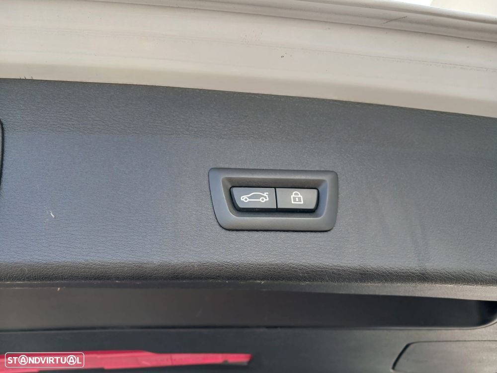 BMW X1 16 d sDrive Auto Advantage - 26