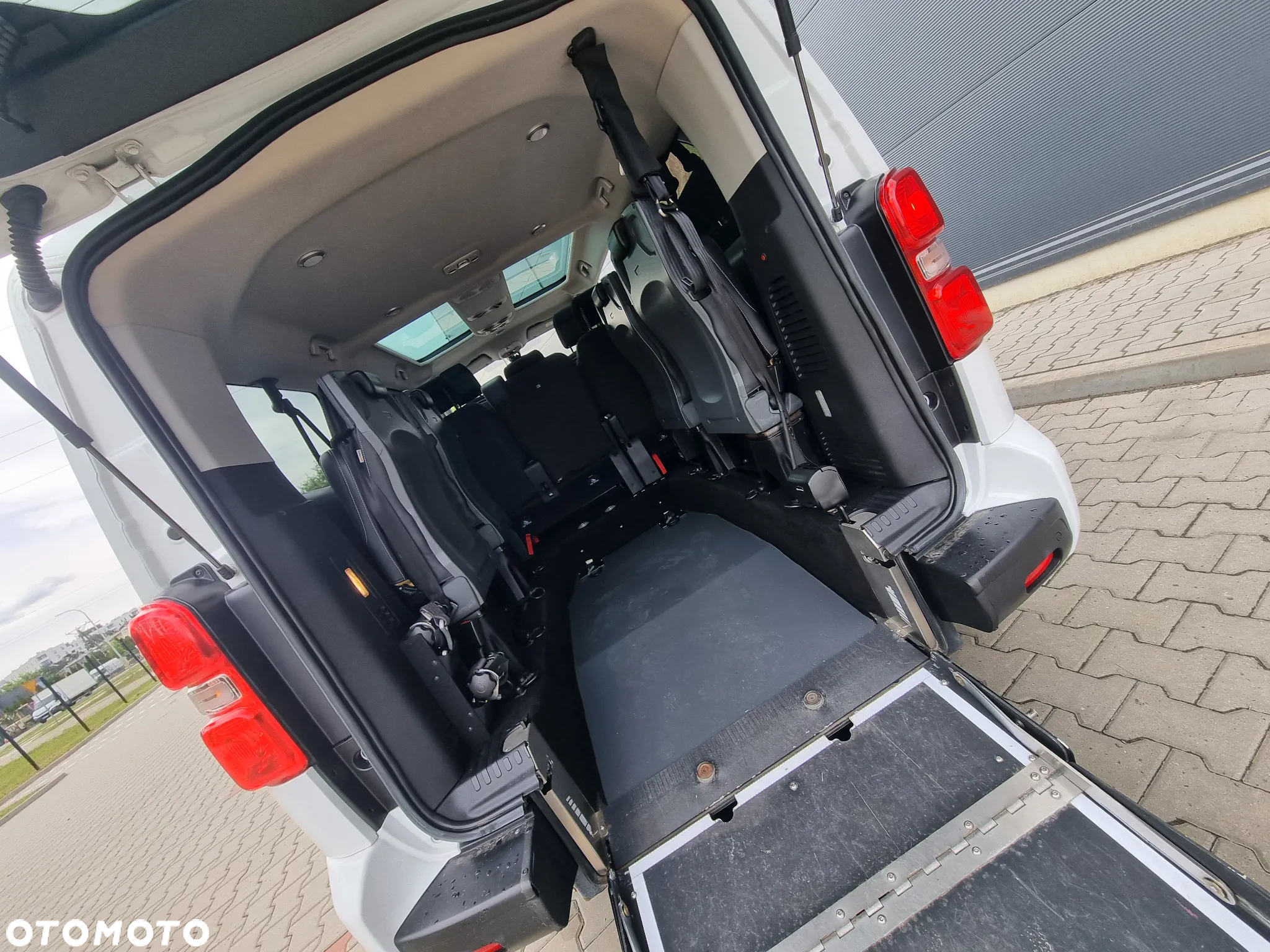Toyota ProAce 2,0-l-D-4D L2 (7-Si.) Autm Verso Executive - 31