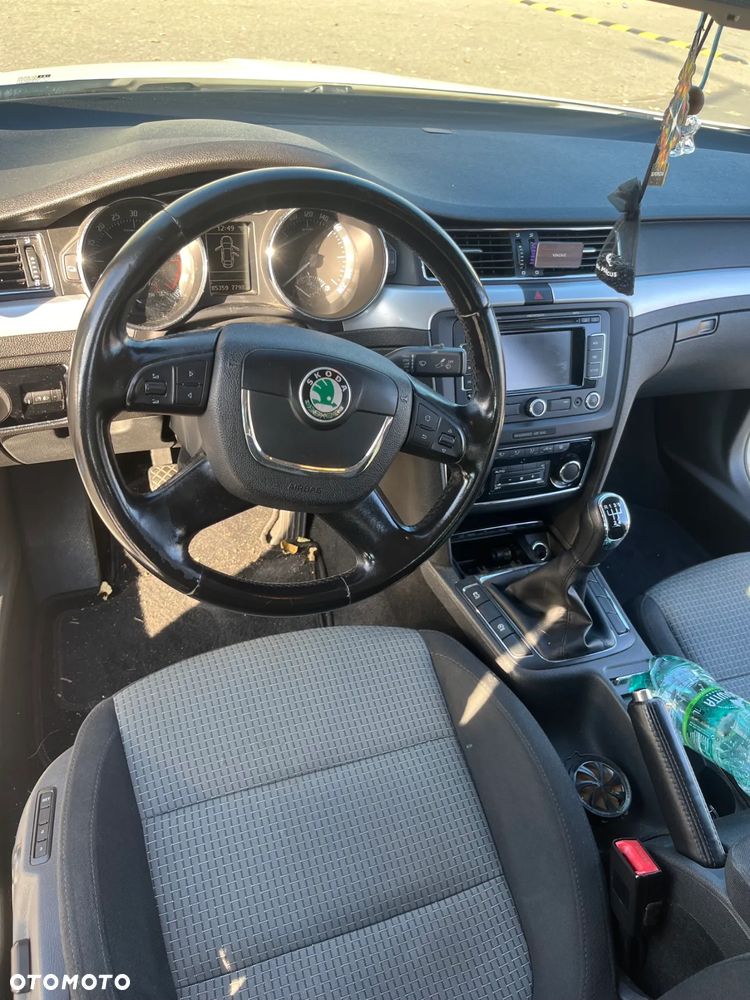 Skoda Superb 1.6 TDI Active - 12