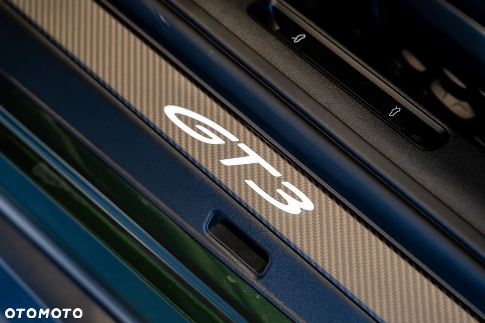 Porsche 911 GT3 Touring PDK - 27