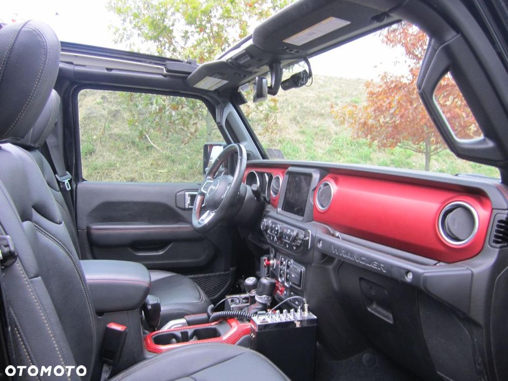 Jeep Wrangler - 13