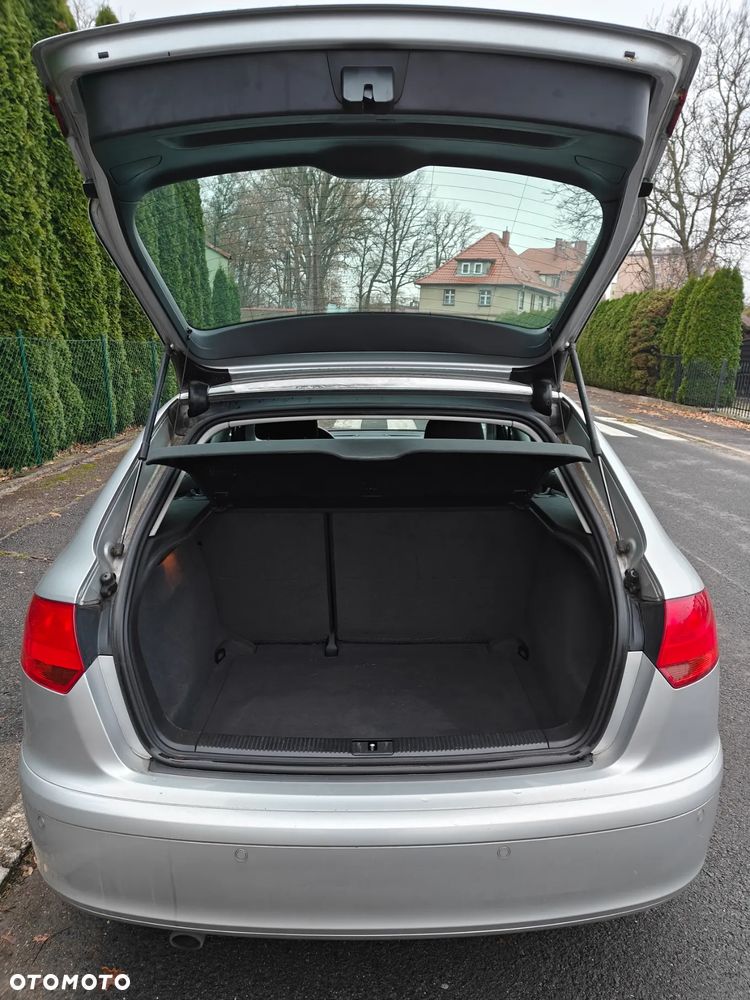 Audi A3 Sportback 1.6 FSI Ambition - 5