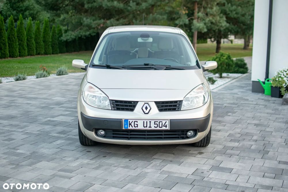 Renault Scenic - 9