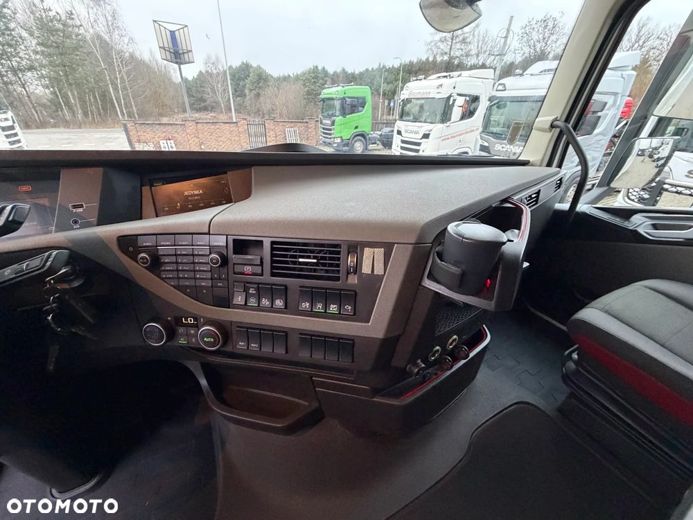 Volvo FH460 z Austrii kabina XL nowa hydraulika 600Tkm oryginalnego przebiegu - 33