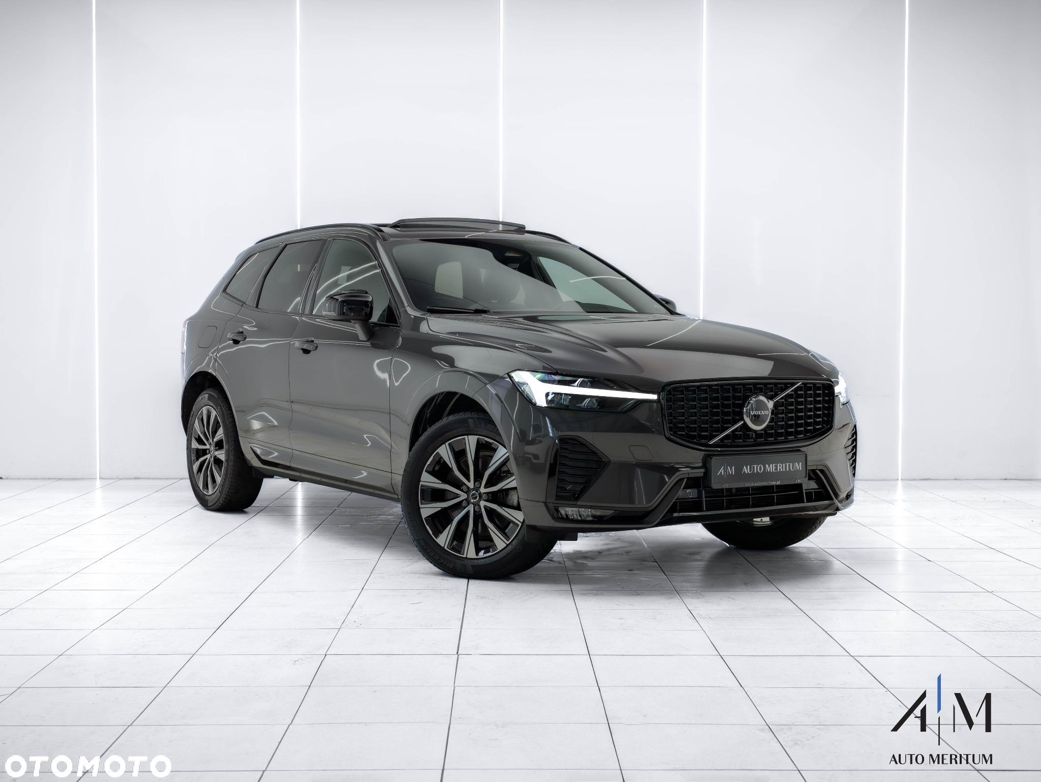 Volvo XC 60 B4 D AWD Plus Dark - 2