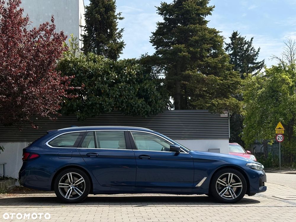 BMW Seria 5 520d xDrive Luxury Line sport - 5