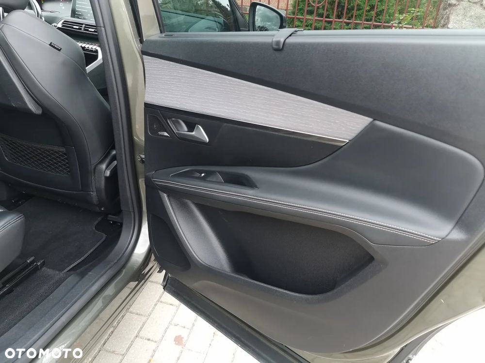 Peugeot 5008 - 29