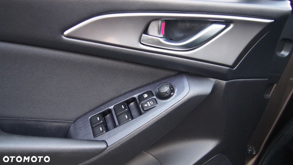 Mazda 3 SKYACTIV-G 120 Sports-Line - 27