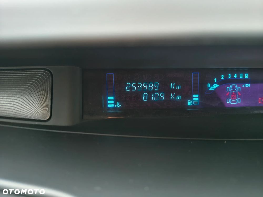 Renault Espace 2.0 dCi Dynamique - 10
