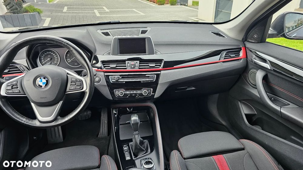 BMW X1 xDrive25d Sport Line - 10