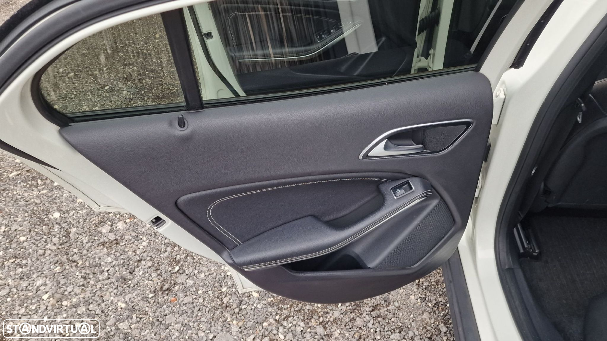 Mercedes-Benz GLA 180 CDi Urban - 30
