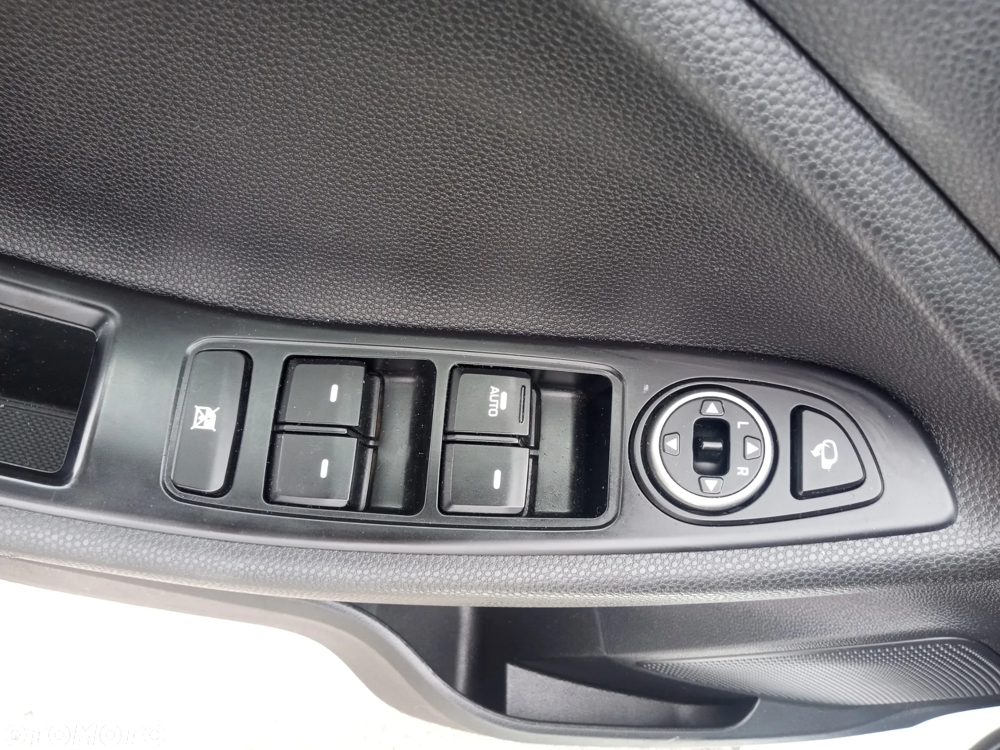 Hyundai i20 - 18