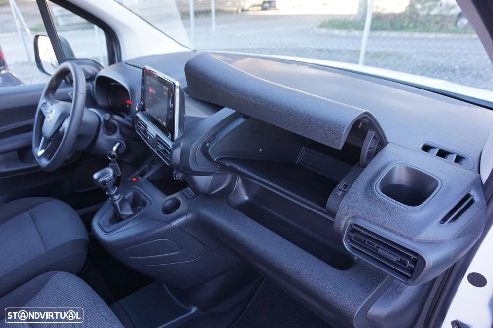 Opel Combo CDTI 102 Enjoy IVA dedutível - 32