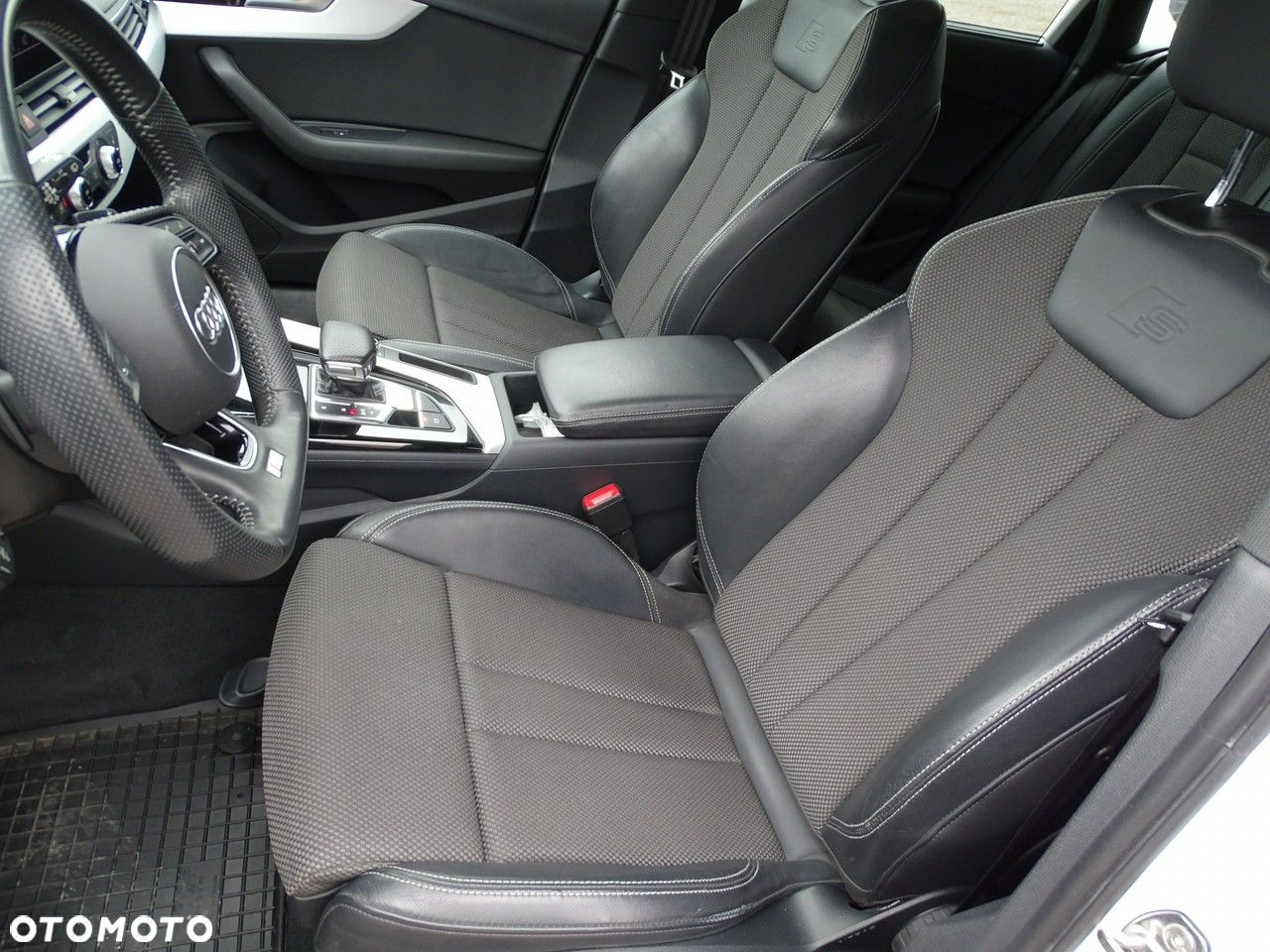 Audi A4 40 TFSI S tronic - 13