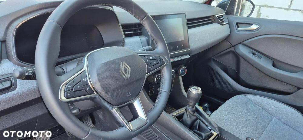 Renault Clio 1.0 TCe Techno - 25