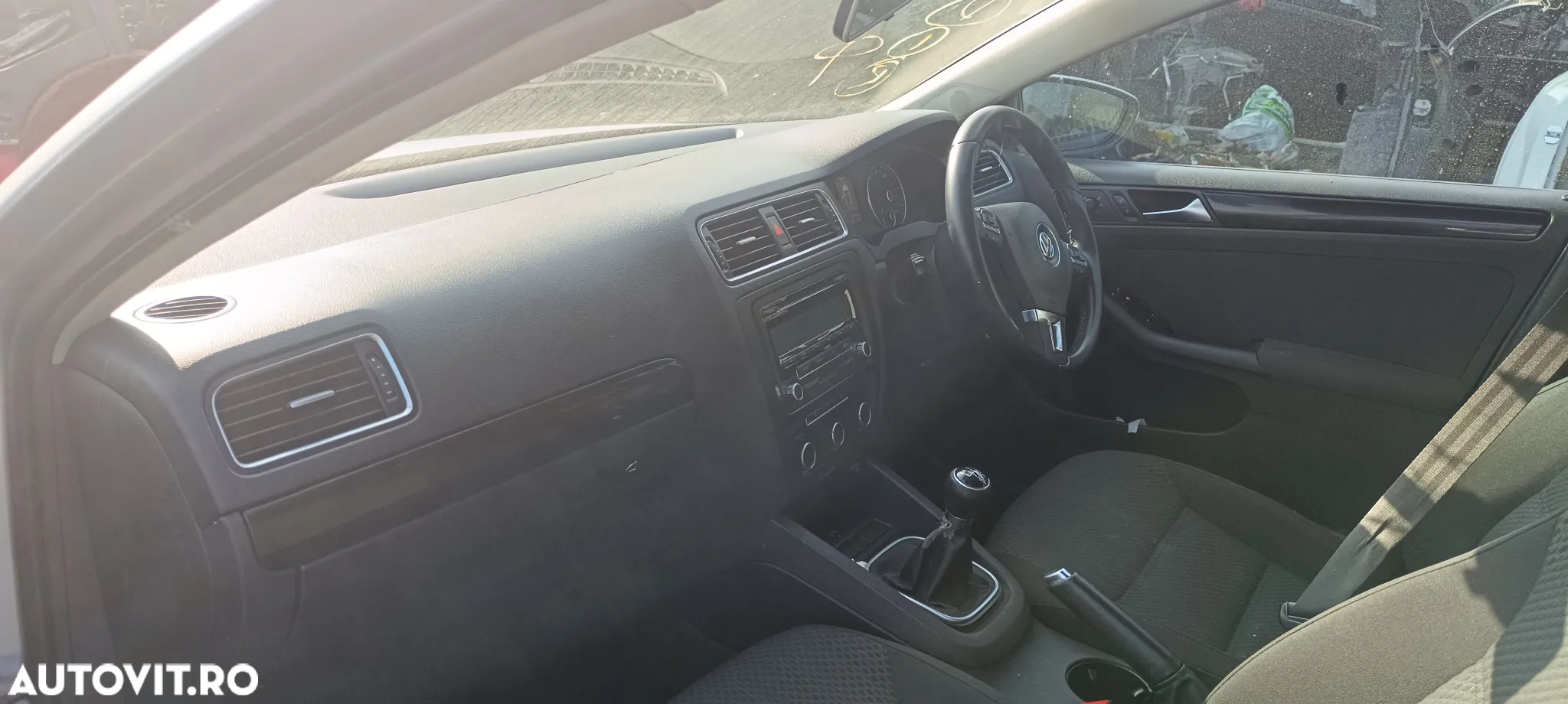 Dezmembrari / Dezmembrez Volkswagen Jetta 4 2.0 CFFB cutie viteze LHD culoare LA7W - 11