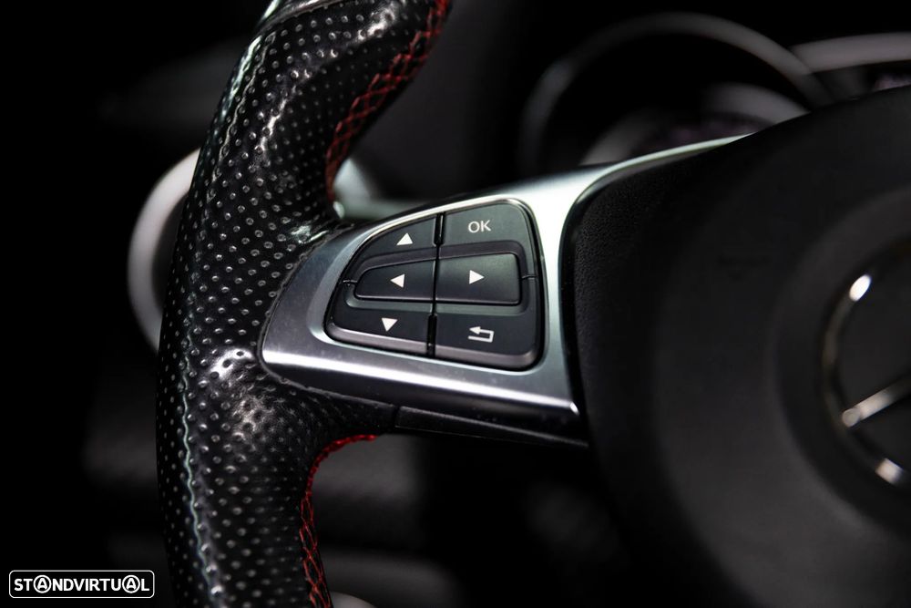 Mercedes-Benz A 180 AMG Line - 13