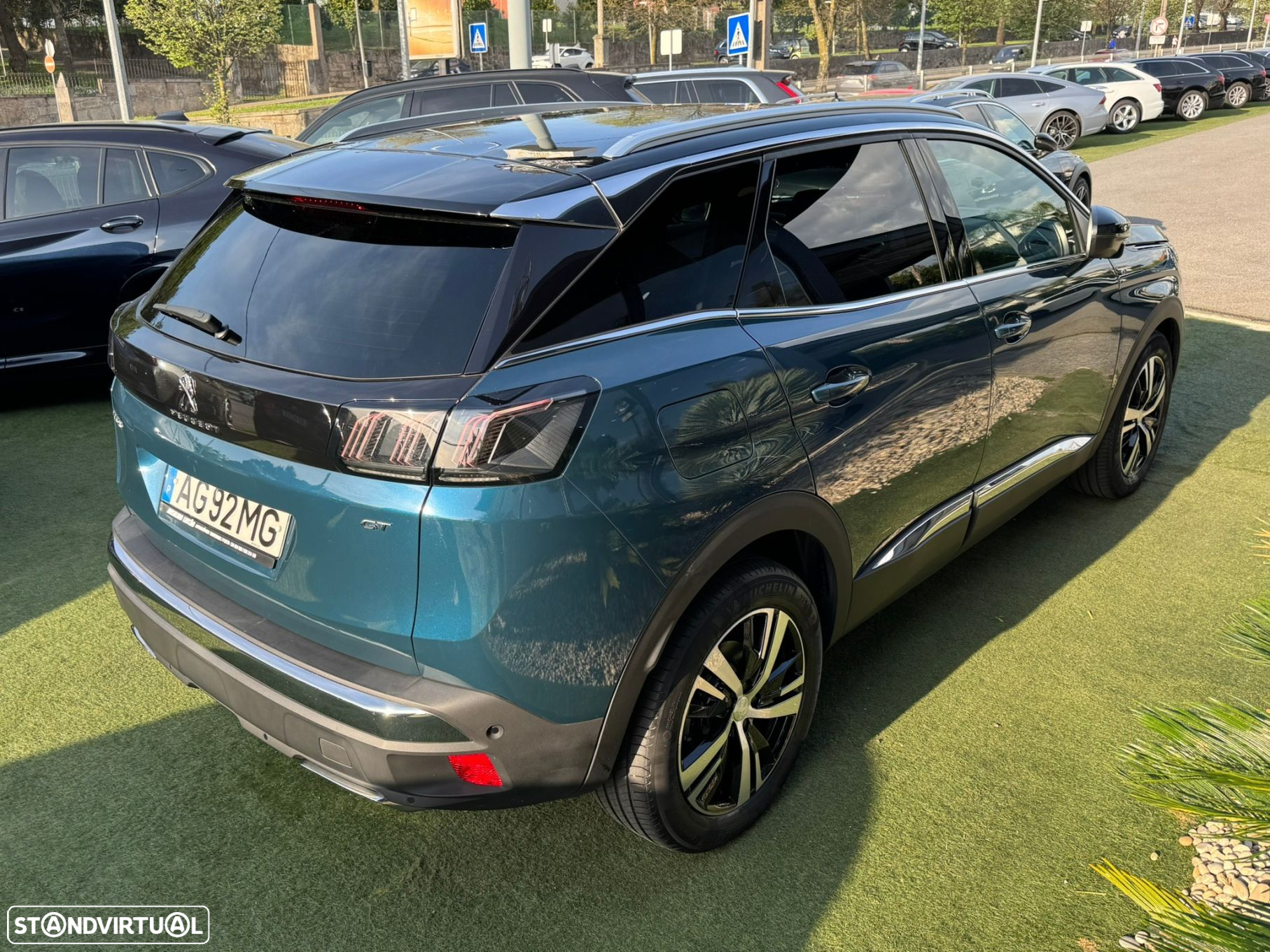 Peugeot 3008 1.5 BlueHDi GT EAT8 - 12