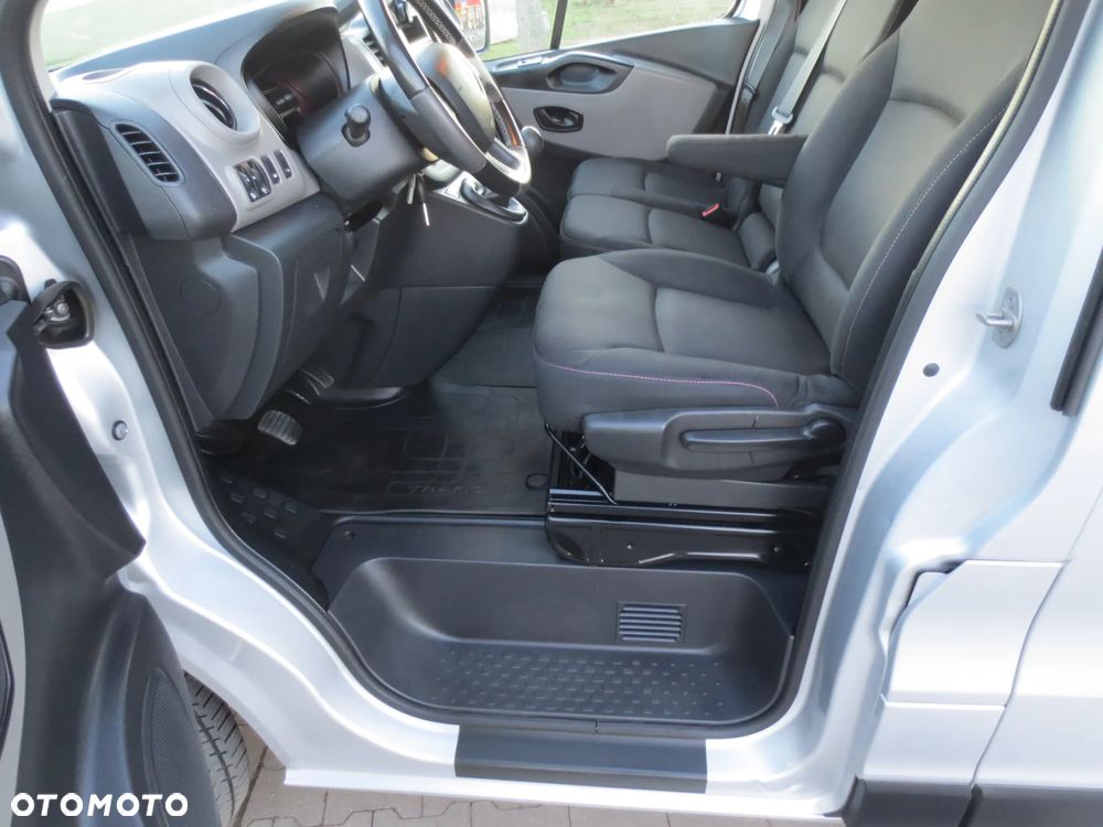 Renault Trafic - 9