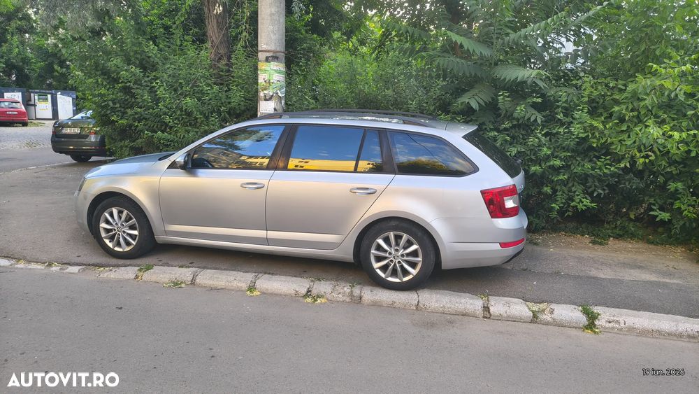 Skoda Octavia 1.6 TDI 4X4 Ambition - 5