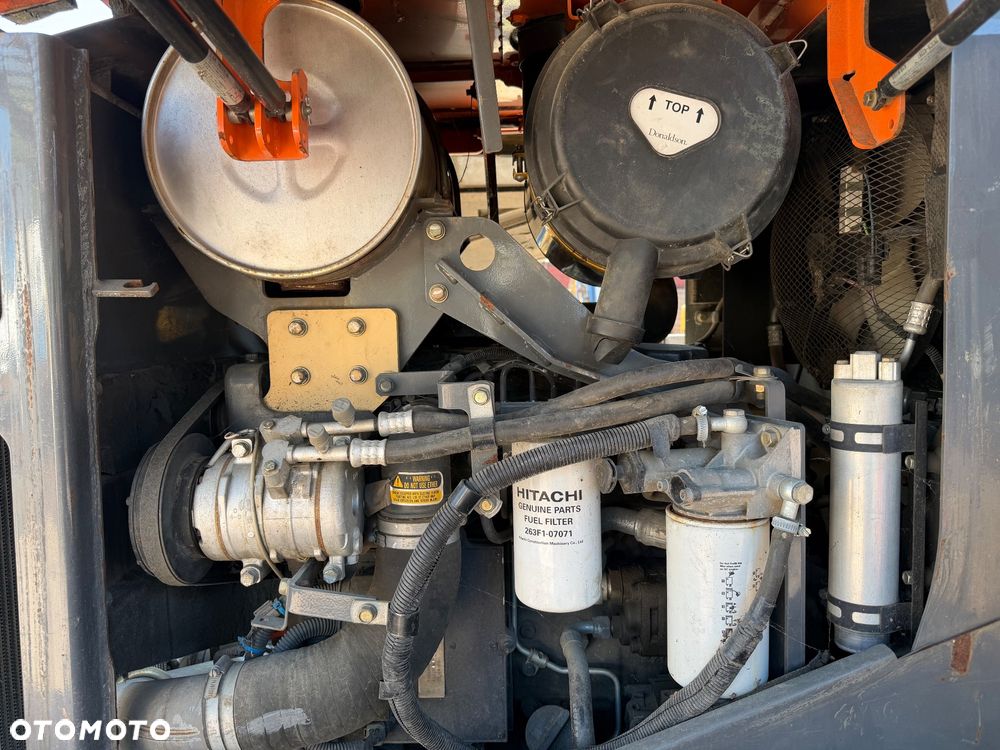 Hitachi ZW 150 - 18