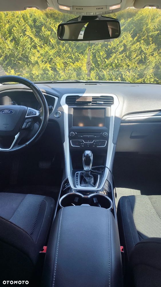 Ford Mondeo 2.0 TDCi Trend PowerShift - 4