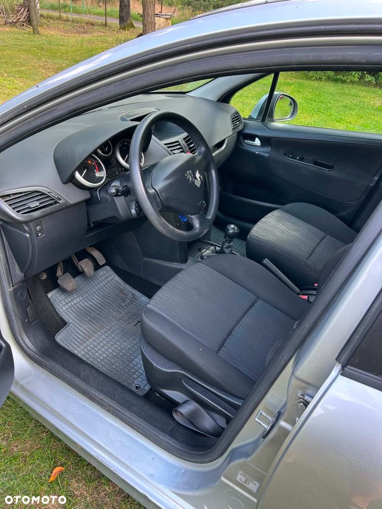 Peugeot 207 1.4 HDi Trendy Euro5 - 7